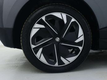 MG MG4 64kWh SE Long Range Hatchback 5dr Electric Auto (203 ps)