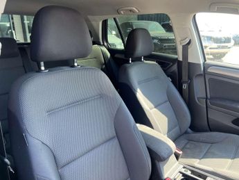 Volkswagen GOLF 2.0 Golf Match TDI BlueMotion Technology Semi-Auto 5dr
