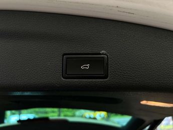 SEAT ALHAMBRA 2.0 Alhambra Xcellence TDI Semi-Auto 5dr