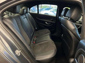 MERCEDES-BENZ E-CLASS 2.0 E 220 D AMG Line Auto 4dr