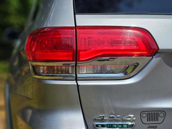 JEEP GRAND CHEROKEE 3.0 Grand Cherokee Overland CRD Auto 4WD 5dr