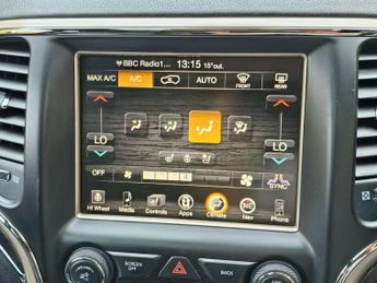JEEP GRAND CHEROKEE 3.0 Grand Cherokee Overland CRD Auto 4WD 5dr