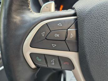 JEEP GRAND CHEROKEE 3.0 Grand Cherokee Overland CRD Auto 4WD 5dr