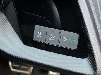 AUDI A3 2.5 RS 3 Carbon Black TFSI Quattro Semi-Auto 4WD 4dr