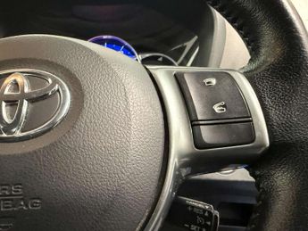 Toyota Yaris 1.5 VVT-h Icon E-CVT Euro 6 5dr