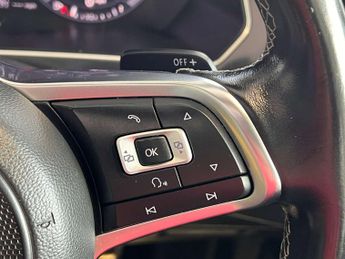 Volkswagen Tiguan 2.0 TDI BlueMotion Tech R-Line SUV 5dr Diesel DSG 4Motion Euro 6