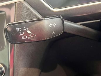 Volkswagen Tiguan 2.0 TDI BlueMotion Tech R-Line SUV 5dr Diesel DSG 4Motion Euro 6