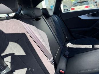 AUDI A4 2.0 A4 S Line 35 TDI Semi-Auto 5dr