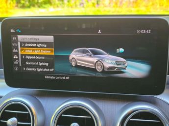 MERCEDES-BENZ C-CLASS 4.0 AMG C63 Auto 5dr