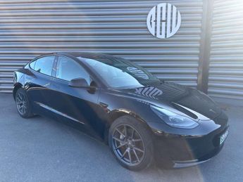 TESLA MODEL 3 Model 3 Standard Range + 4dr