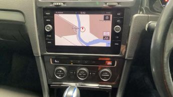 VOLKSWAGEN GOLF e-Golf 5dr