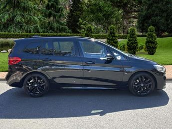 BMW 2 SERIES 2.0 220i M Sport Auto 5dr