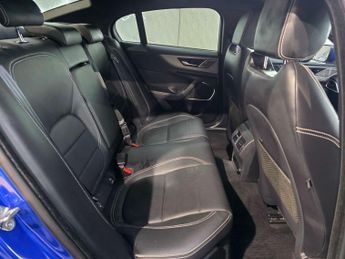 Jaguar XE 2.0 D180 R-Dynamic HSE Saloon 4dr Diesel Auto Euro 6 (s/s) (180 