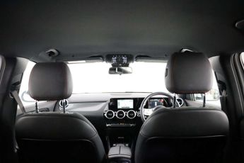 Mercedes-Benz GLA 1.3 GLA180 AMG Line SUV 5dr Petrol 7G-DCT Euro 6 (s/s) (136 ps)