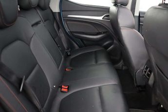 MG MG ZS 72.6kWh Trophy Long Range SUV 5dr Electric Auto (156 ps)