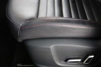 MG MG HS 1.5 T-GDI Trophy SUV 5dr Petrol DCT Euro 6 (s/s) (162 ps)