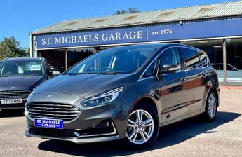 Ford S-Max 2.5 S-Max Titanium HEV CVT 5dr