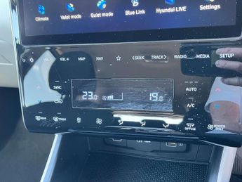 HYUNDAI TUCSON 1.6 Tucson SE Connect TGDi HEV Auto 5dr
