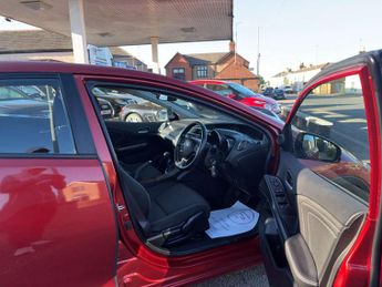 HONDA CIVIC 1.6 Civic i-DTec SE+ Navi 5dr