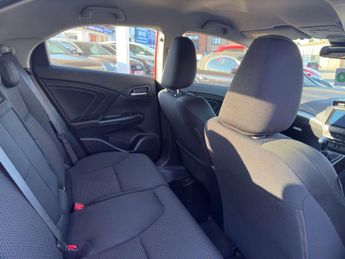 HONDA CIVIC 1.6 Civic i-DTec SE+ Navi 5dr
