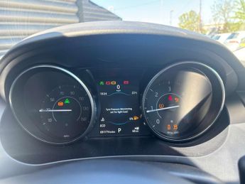 JAGUAR E-PACE 2.0 E-PACE D AWD Auto 4WD 5dr