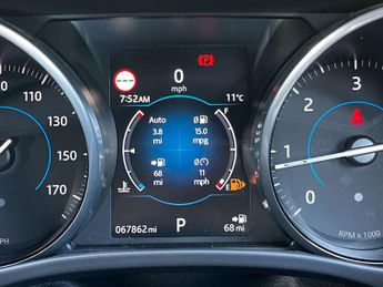 Jaguar F-PACE 2.0 F-PACE R-Sport AWD D Auto 4WD 5dr