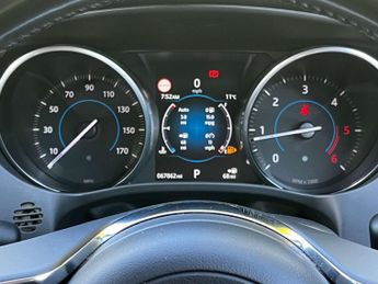 Jaguar F-PACE 2.0 F-PACE R-Sport AWD D Auto 4WD 5dr