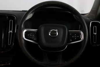 Volvo XC40 2.0 B4 MHEV Inscription Pro SUV 5dr Petrol Hybrid Auto Euro 6 (s
