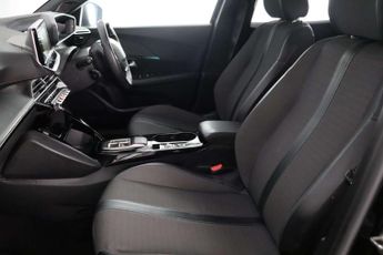 Peugeot E-2008 50kWh Allure Premium + SUV 5dr Electric Auto (7kW Charger) (136 