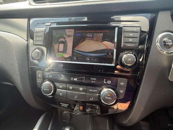 Nissan QASHQAI 1.3 Qashqai Tekna DiG-T Semi-Auto 5dr