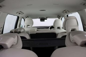 Volvo XC90 2.0h T8 Twin Engine Recharge 11.6kWh Inscription Pro SUV 5dr Pet