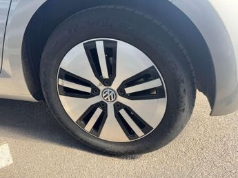 VOLKSWAGEN GOLF e-Golf 5dr