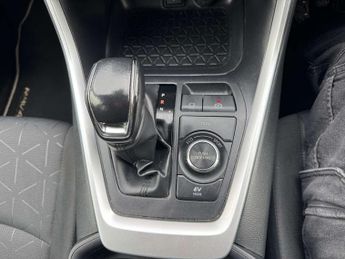 Toyota RAV4 2.5 VVT-h Design CVT 4WD Euro 6 (s/s) 5dr