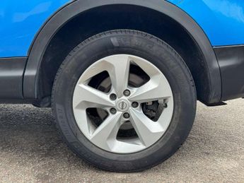 Nissan QASHQAI 1.2 DIG-T Acenta XTRON Euro 6 (s/s) 5dr
