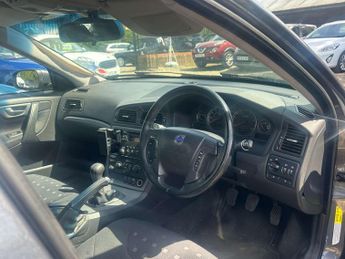 VOLVO V70 2.4 V70 D S E4 5dr