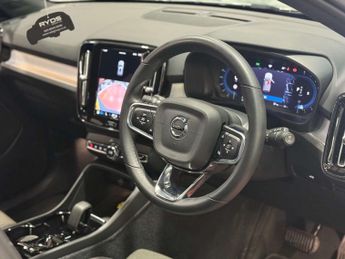 VOLVO XC40 2.0 XC40 + B3 MHEV Auto 5dr