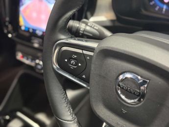 VOLVO XC40 2.0 XC40 + B3 MHEV Auto 5dr