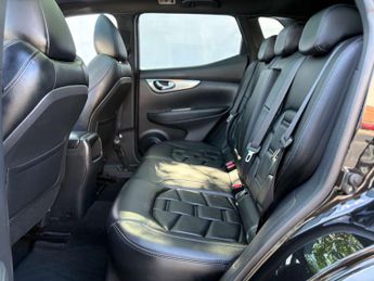 Nissan QASHQAI 1.5 Qashqai Tekna+ dCi Semi-Auto 5dr
