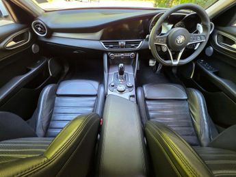 ALFA ROMEO GIULIA 2.0 Giulia Veloce TB Auto 4dr