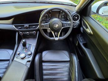 ALFA ROMEO GIULIA 2.0 Giulia Veloce TB Auto 4dr