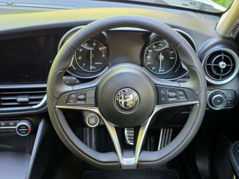 ALFA ROMEO GIULIA 2.0 Giulia Veloce TB Auto 4dr