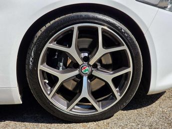 ALFA ROMEO GIULIA 2.0 Giulia Veloce TB Auto 4dr