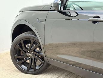 Land Rover DISCOVERY SPORT 2.0 Discovery Sport Black HSE TD4 Auto 4WD 5dr