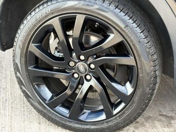 Land Rover DISCOVERY SPORT 2.0 Discovery Sport Black HSE TD4 Auto 4WD 5dr
