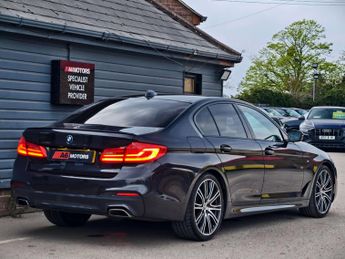 BMW 5 SERIES 3.0 530d M Sport Auto 4dr