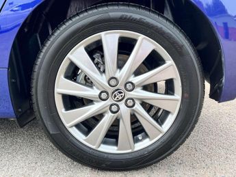 TOYOTA YARIS 1.5 Yaris Icon HEV CVT 5dr