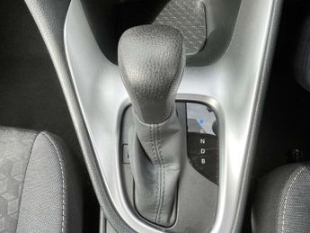 TOYOTA YARIS 1.5 Yaris Icon HEV CVT 5dr