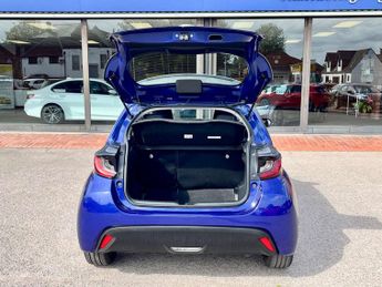 TOYOTA YARIS 1.5 Yaris Icon HEV CVT 5dr