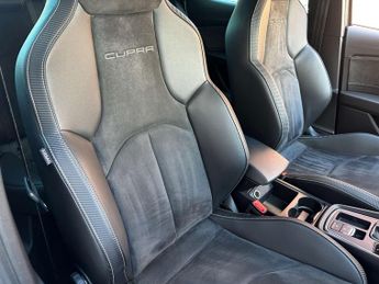 SEAT LEON 2.0 Leon Cupra Luxury 290 TSi Semi-Auto 5dr