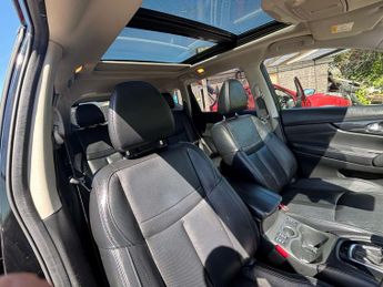 Nissan X-TRAIL 1.7 X-Trail Tekna dCi CVT 5dr